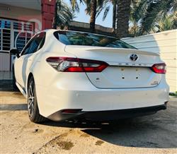 تۆیۆتا کامری